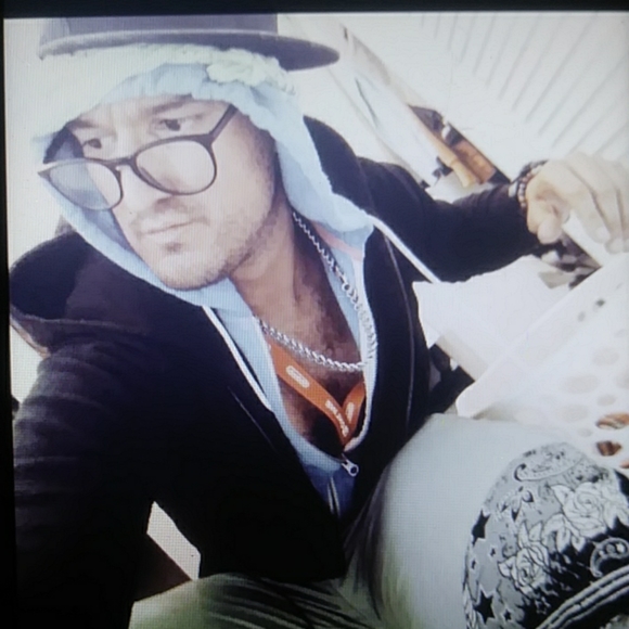 Meet your Posher, Official Pinguin - Picture 2 of 8